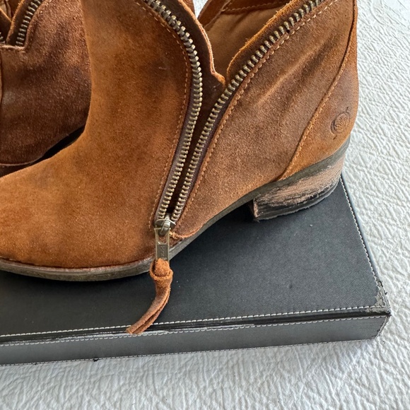 Born Montoro Distressed Moto booties - Picture 4 of 10